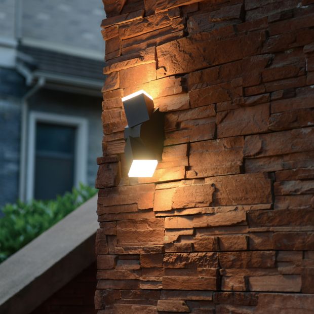Außenlampe Jack 1507ZW - schwarze Wandlampe mit verstellbarem Licht