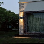Buitenlamp Logan 1496ZW - zwarte up down wandlamp voor buiten - Zwart - Elektronica, Kunststof, Metaal - Steinhauer